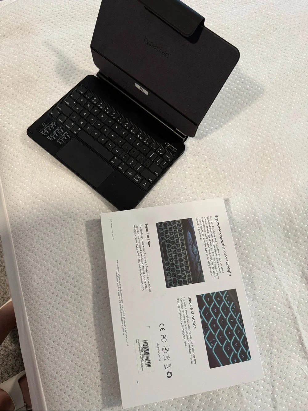 typecase Edge Magic-Style Keyboard Case for iPad Air 11/Pro 11 Gen 1-4